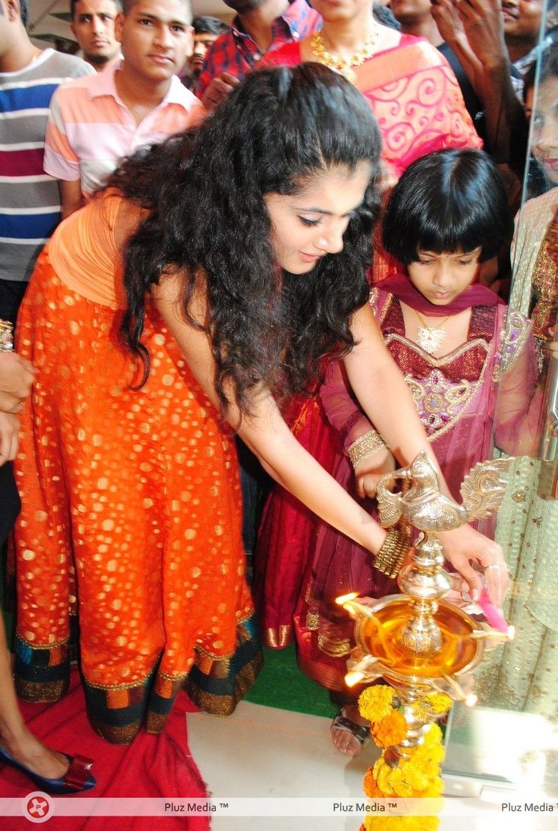 Taapsee and Lakshmi Prasanna Manchu at Opening of Laasyu Shop - Pictures | Picture 107819